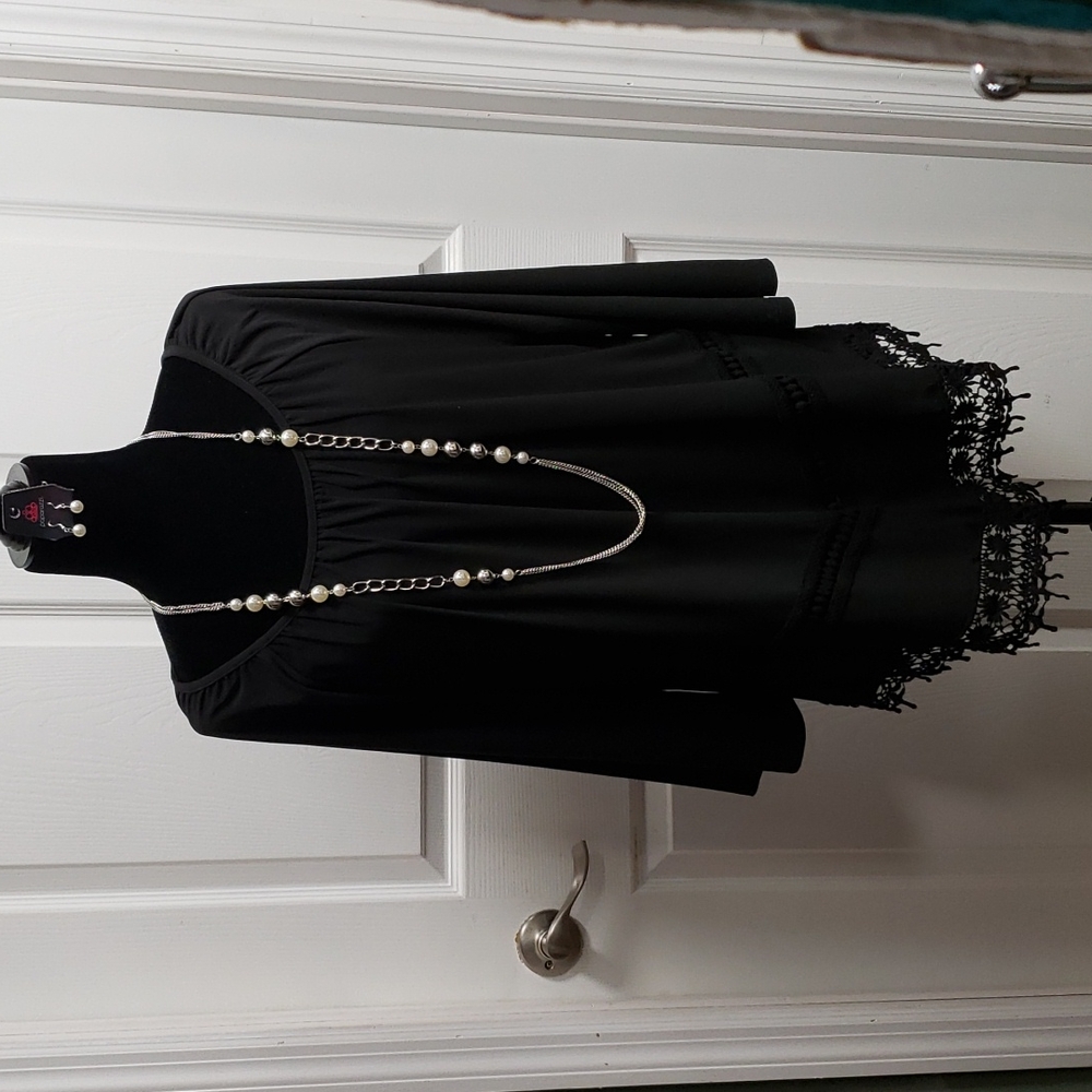 Sami & Jo dressy blouse and Paparazzi necklace and earrings  bundle